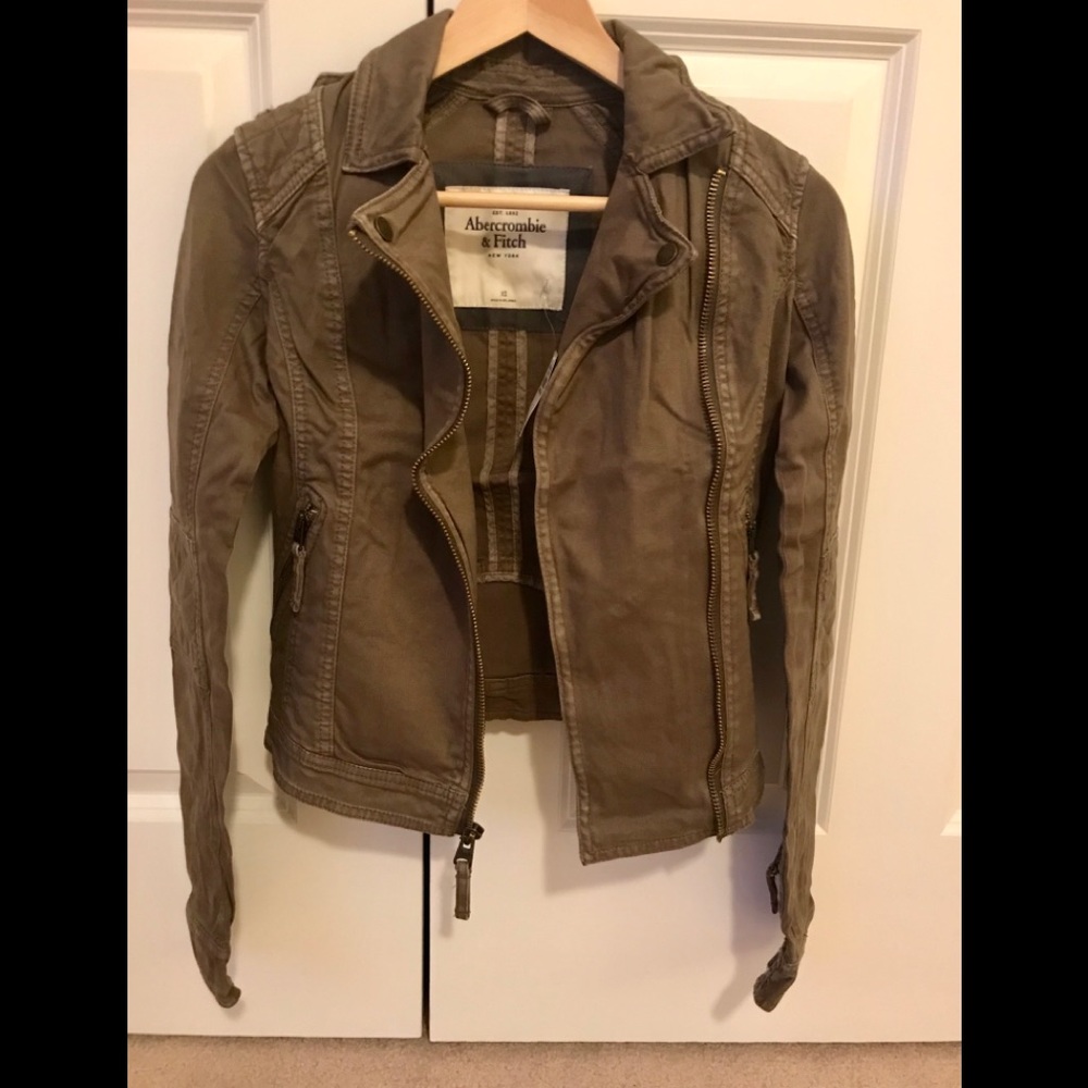 Abercrombie & Fitch Women’s Bailey Jacket Brown